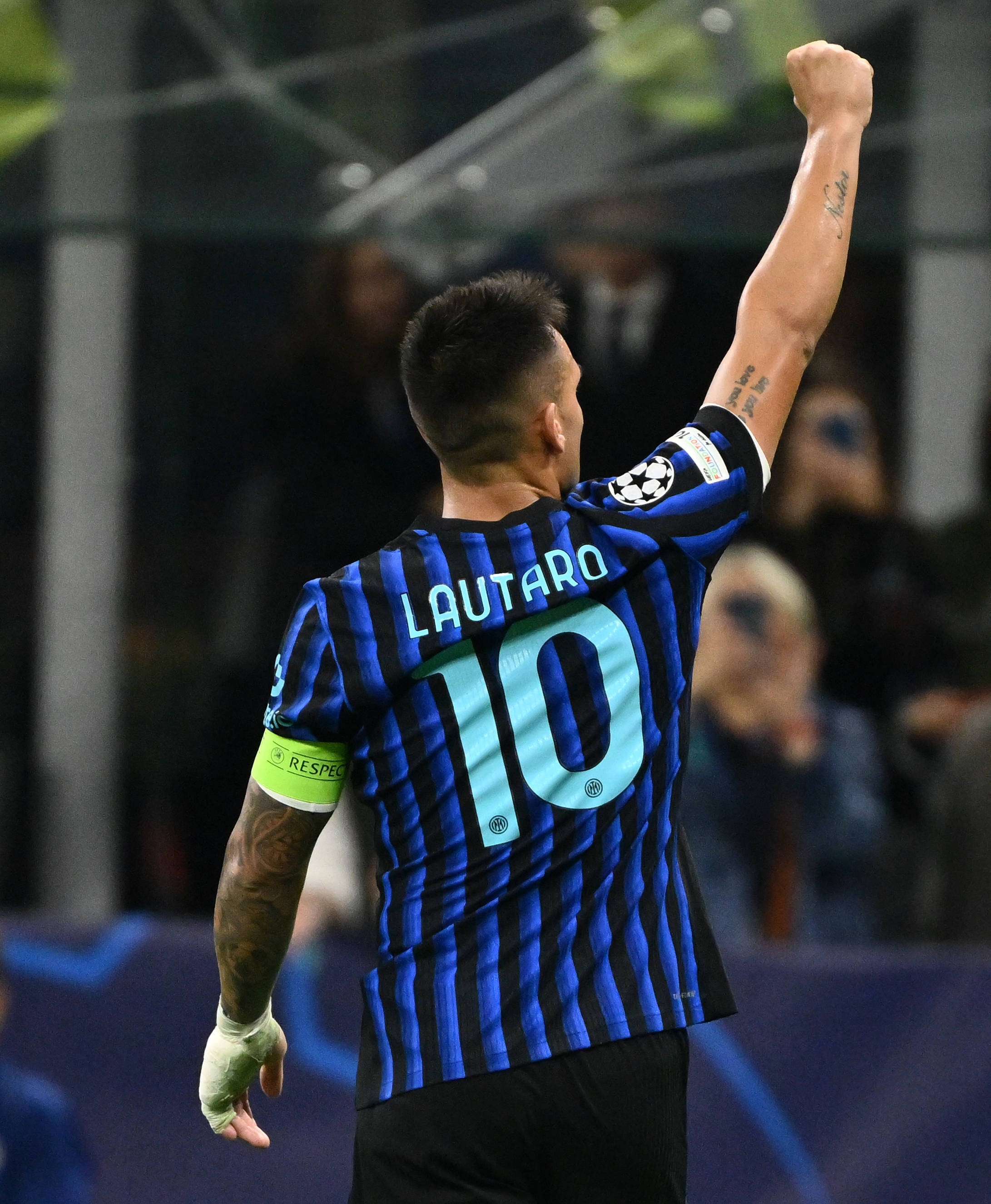 爱游戏入口-包含今晨塞维利亚调整名单以备社区盾赛前阿斯顿维拉备战足总杯，这操作让人直呼：AC米兰围绕德甲战术微调的词条